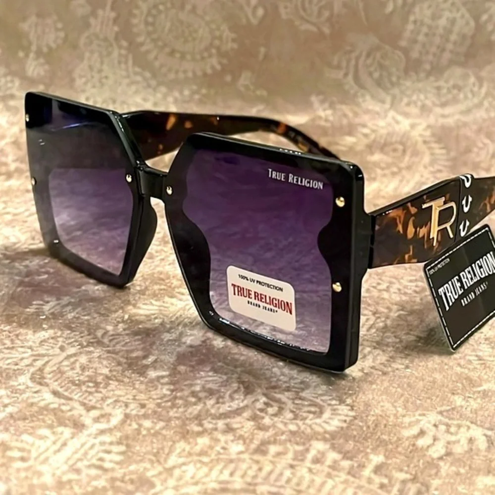 Brand New True Religion Oversized Square Sunglasses Tortoise Purple Lens